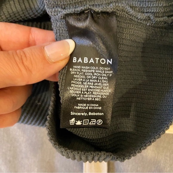 Aritzia Babaton Sculpt Knit Top - S - Picture 3 of 5